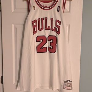 Authentic white Mitchell & Ness Jordan jersey